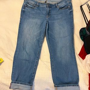 Torrid boyfriend fit ankle Jean- stretchy size 18